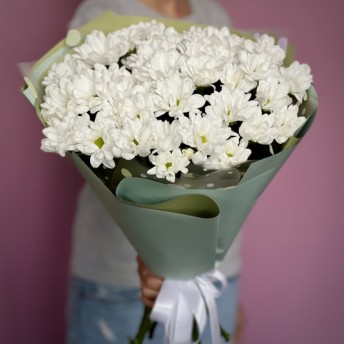 Букет з 9 кущових хризантем.